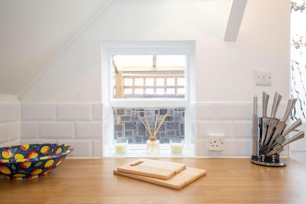 3 Bed House/Garden/Wi-Fi/Parking/Central Location Villa Guildford Exteriör bild