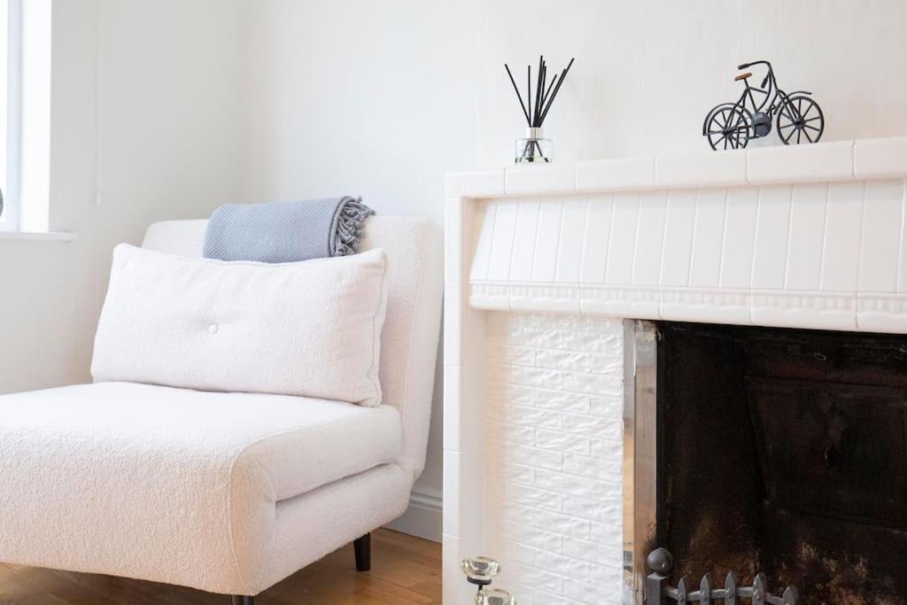 3 Bed House/Garden/Wi-Fi/Parking/Central Location Villa Guildford Exteriör bild